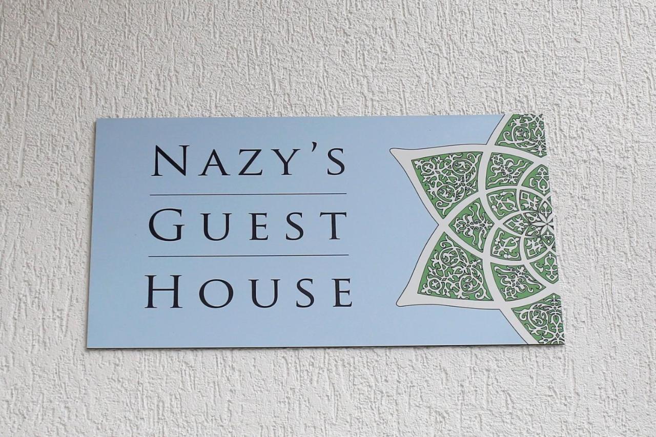 Nazy'S Guest House Joqolo Exteriör bild